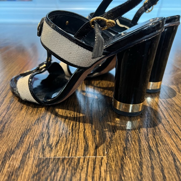 BCBG Heels - Picture 3 of 10